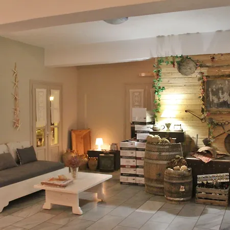 Paros Blue Dolphin 2*