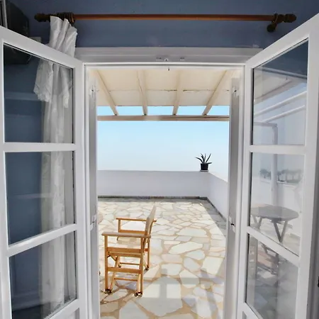 Paros Blue Dolphin 2*